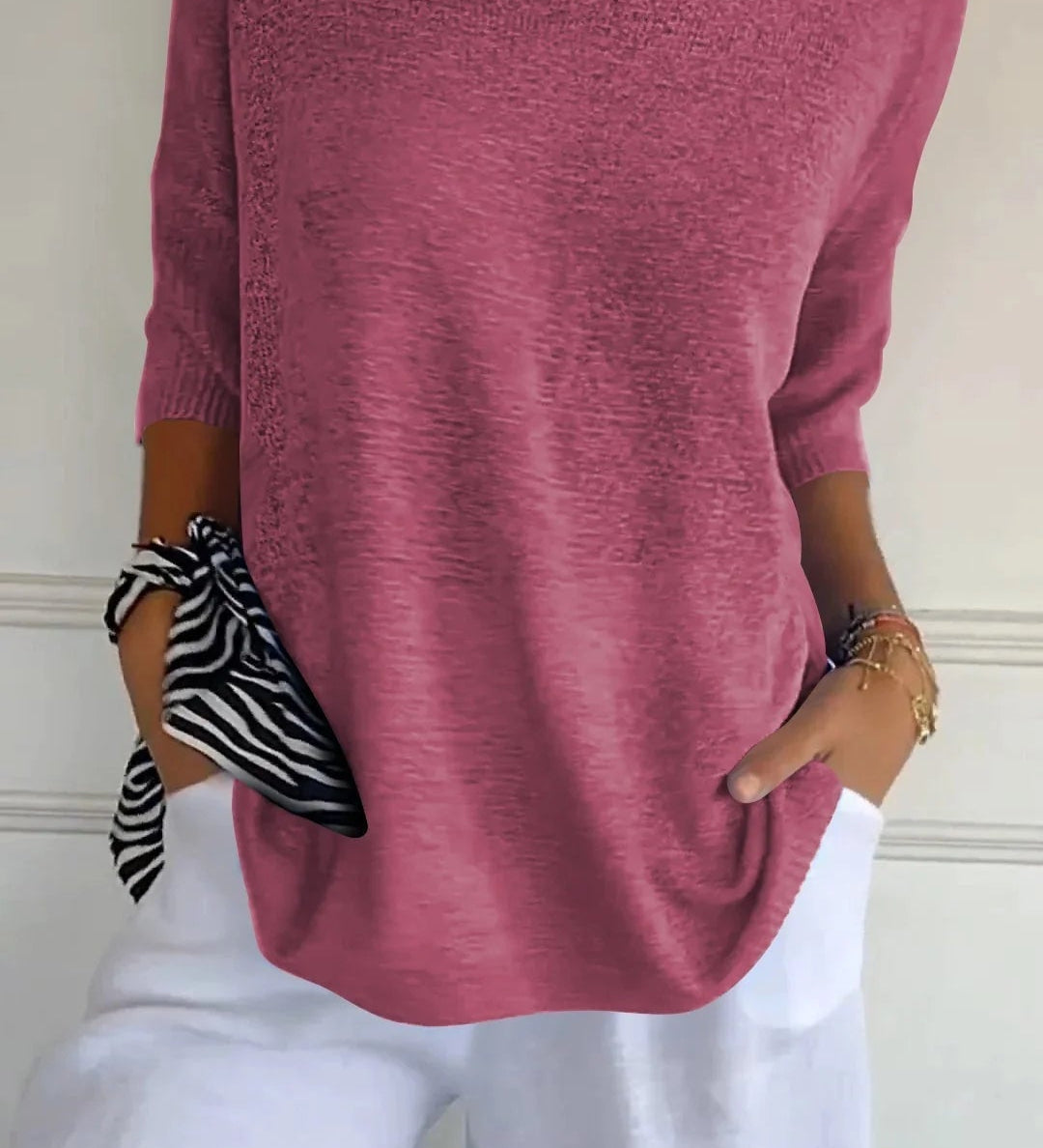 Arra® - Solid knitted jumper with V-neckline