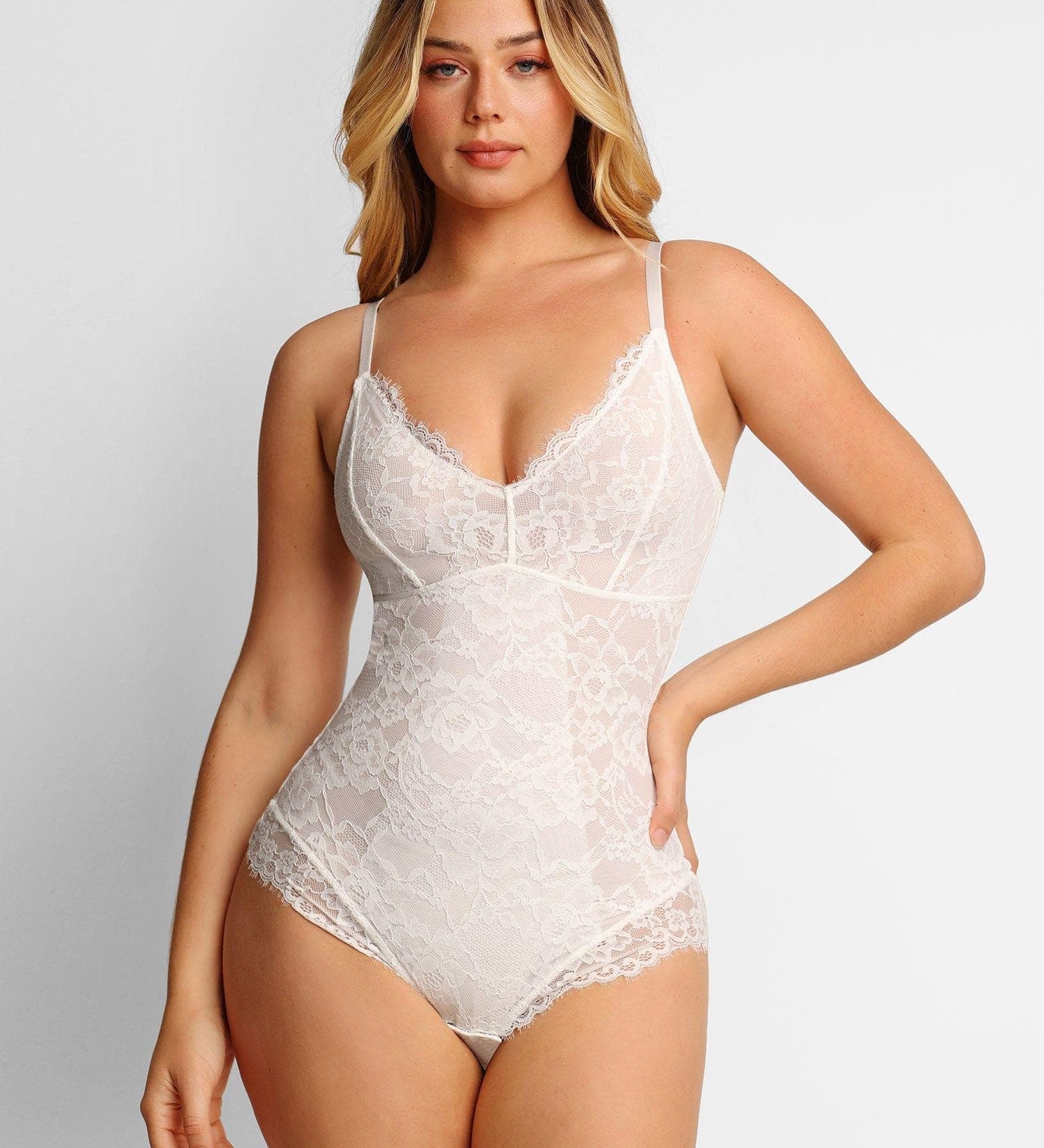 Lace Smooth Firm Control Thong Bodysuit | 1 + 1 Gratis